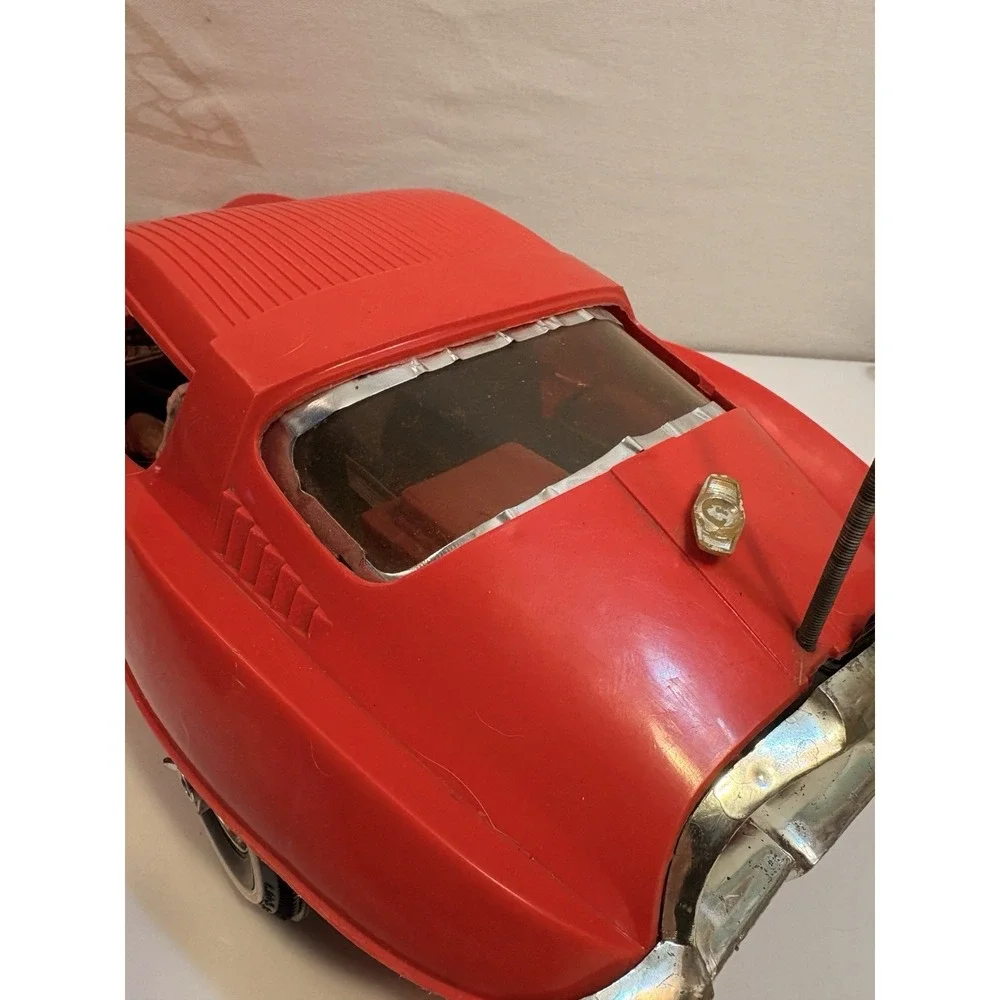 VINTAGE 1966 TOPPER TOYS- JOHNNY SPEED JAGUAR BATTERY REMOTE CONTROL 21